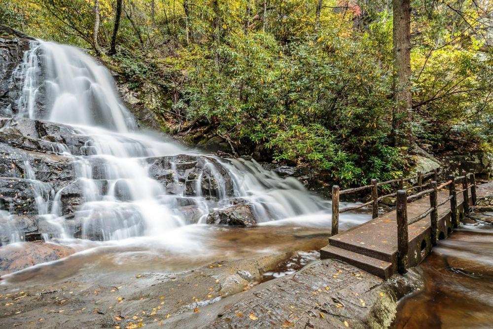 Mountain Hideaway Villa Gatlinburg Exterior photo